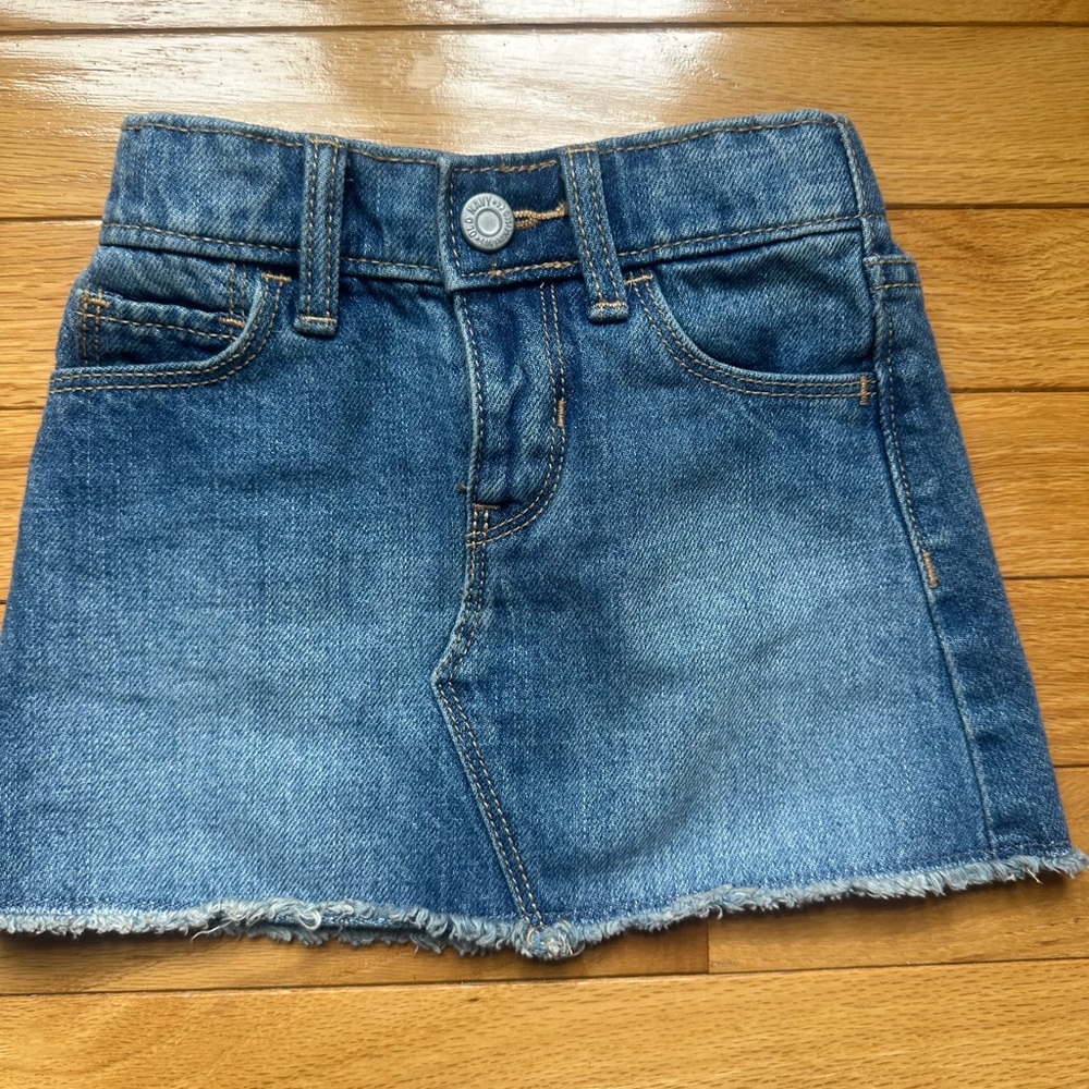Kids- Old Navy Blue Denim Skirt Casual Style-never worn